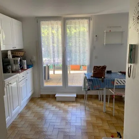Apartment Duplex Confortable Avec Grande Terrasse, Climatisation Et Proche Des Thermes - Fr-1-703-114 *